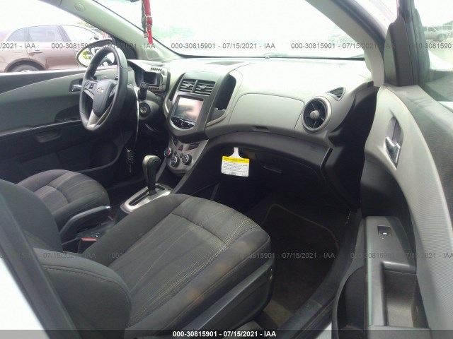 Photo 4 VIN: 1G1JC5SH9E4188330 - CHEVROLET SONIC 