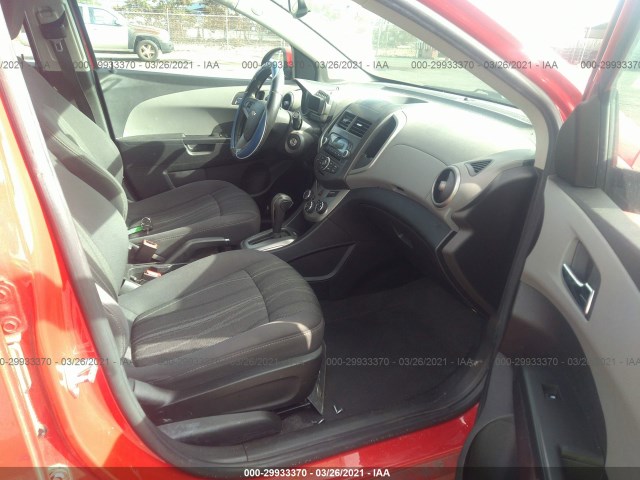 Photo 4 VIN: 1G1JC5SH9E4204042 - CHEVROLET SONIC 