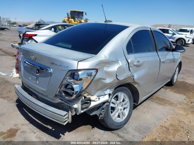 Photo 3 VIN: 1G1JC5SH9F4113418 - CHEVROLET SONIC 