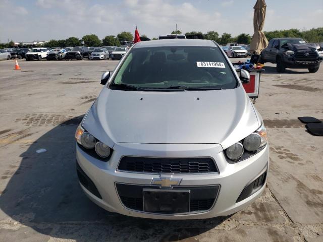 Photo 4 VIN: 1G1JC5SH9F4177071 - CHEVROLET SONIC LT 