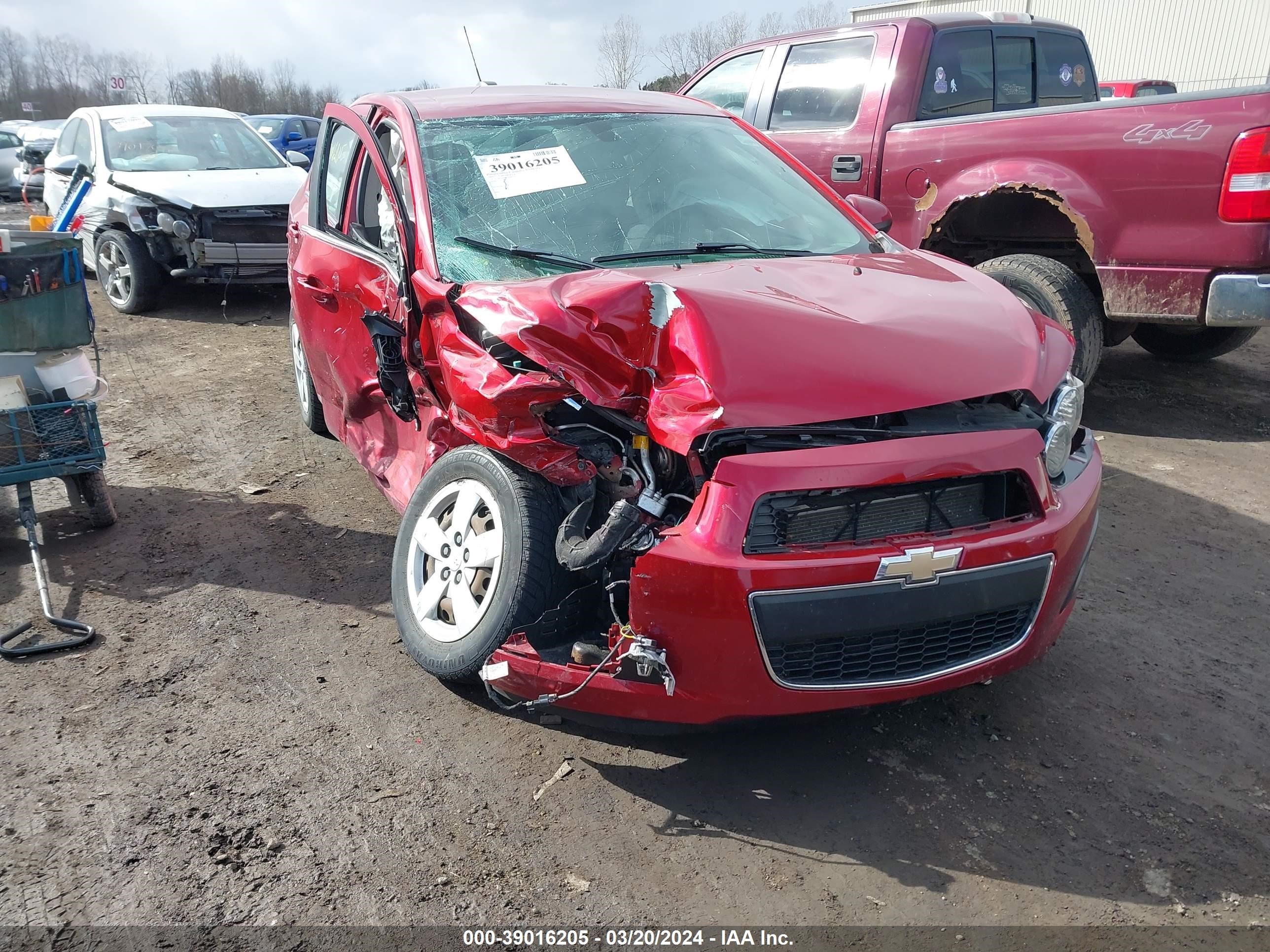 Photo 11 VIN: 1G1JC5SH9G4169067 - CHEVROLET SONIC 