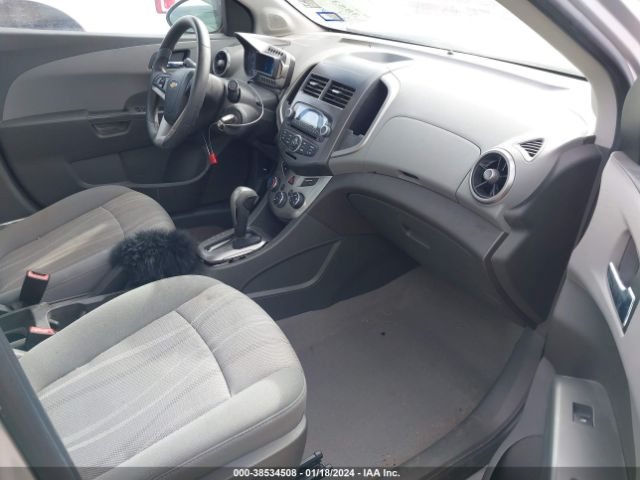 Photo 4 VIN: 1G1JC5SHXC4152420 - CHEVROLET SONIC 