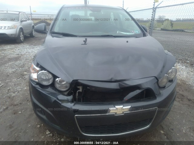 Photo 5 VIN: 1G1JC5SHXC4215838 - CHEVROLET SONIC 