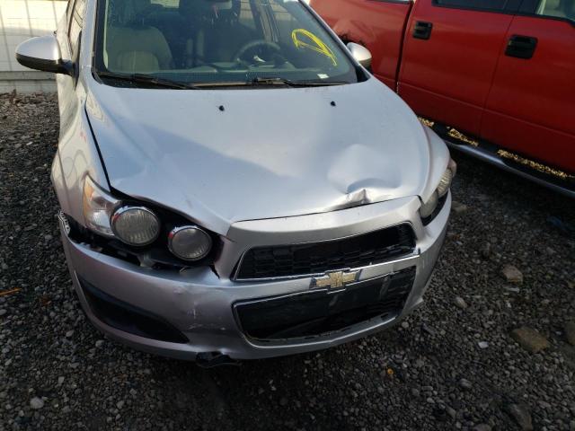 Photo 8 VIN: 1G1JC5SHXD4137059 - CHEVROLET SONIC LT 