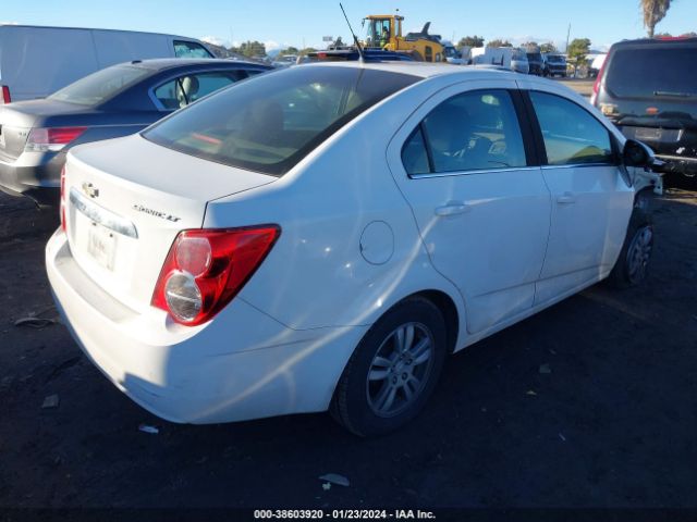 Photo 3 VIN: 1G1JC5SHXE4101809 - CHEVROLET SONIC 