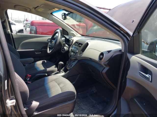 Photo 4 VIN: 1G1JC5SHXE4110705 - CHEVROLET SONIC 