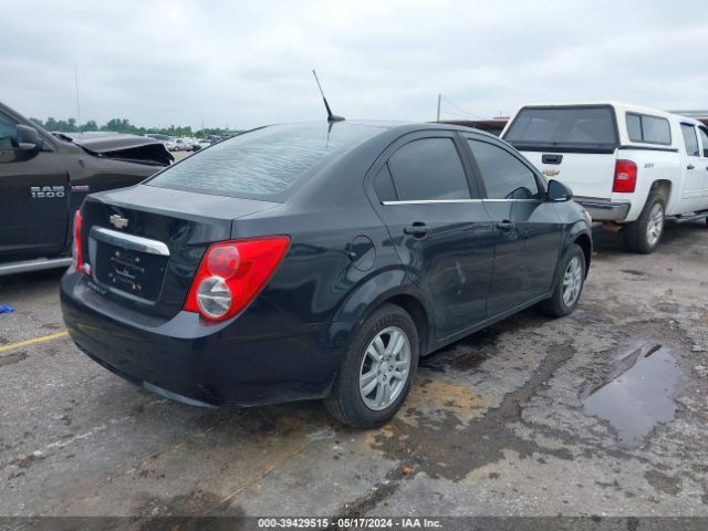 Photo 3 VIN: 1G1JC5SHXE4138441 - CHEVROLET SONIC 