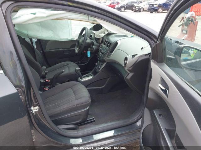 Photo 4 VIN: 1G1JC5SHXE4146930 - CHEVROLET SONIC 