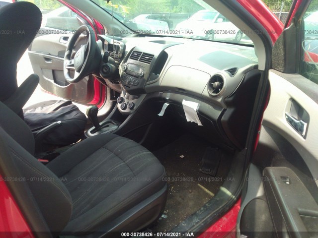 Photo 4 VIN: 1G1JC5SHXE4182133 - CHEVROLET SONIC 