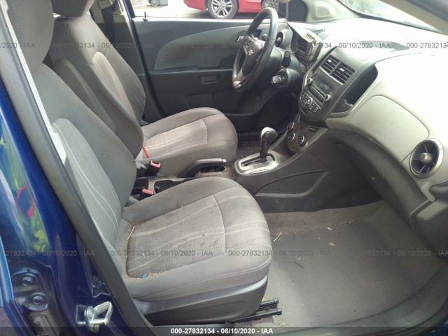 Photo 4 VIN: 1G1JC5SHXE4204583 - CHEVROLET SONIC 