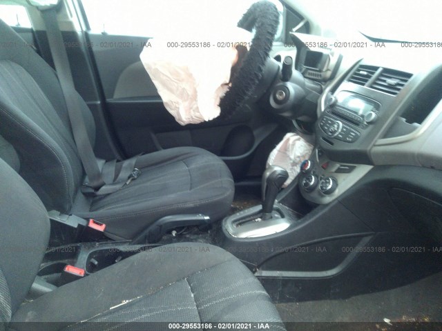 Photo 4 VIN: 1G1JC5SHXE4228155 - CHEVROLET SONIC 