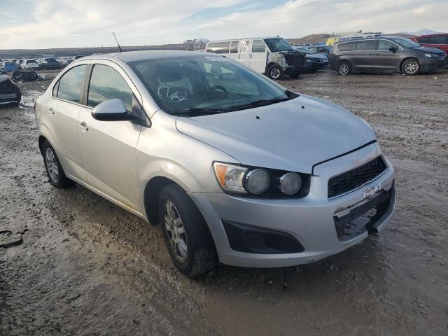 Photo 3 VIN: 1G1JC5SHXE4228561 - CHEVROLET SONIC 