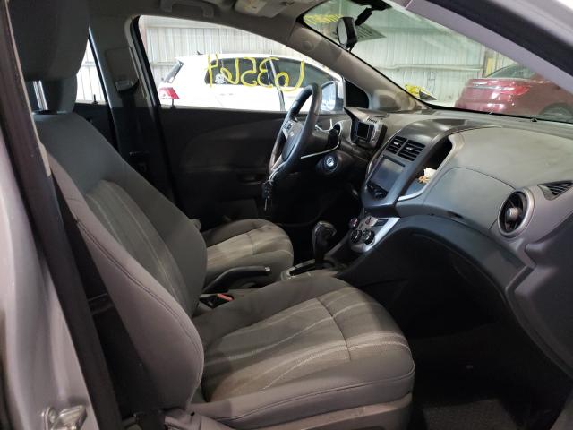 Photo 4 VIN: 1G1JC5SHXF4130552 - CHEVROLET SONIC LT 