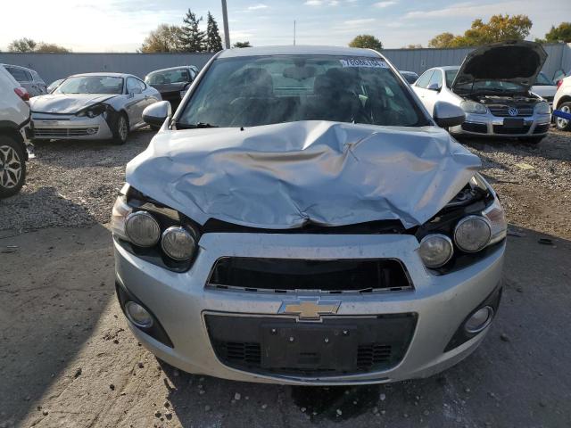 Photo 4 VIN: 1G1JC5SHXF4148114 - CHEVROLET SONIC LT 