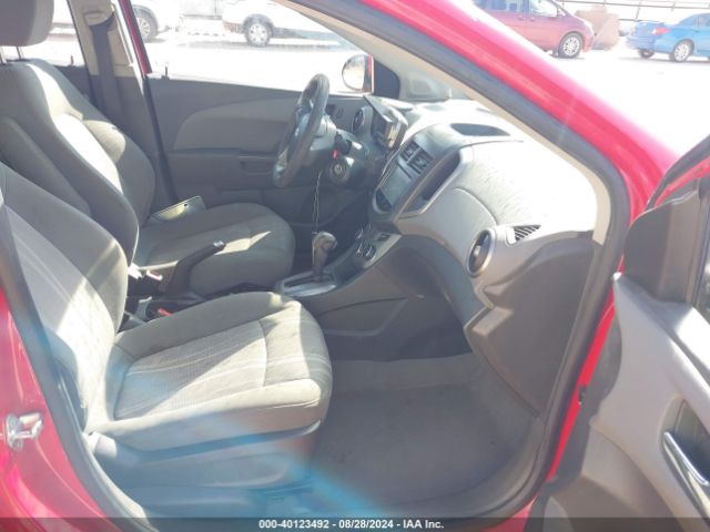 Photo 4 VIN: 1G1JC5SHXF4216606 - CHEVROLET SONIC 