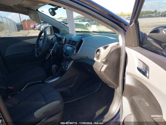 Photo 4 VIN: 1G1JC5SHXG4122386 - CHEVROLET SONIC 