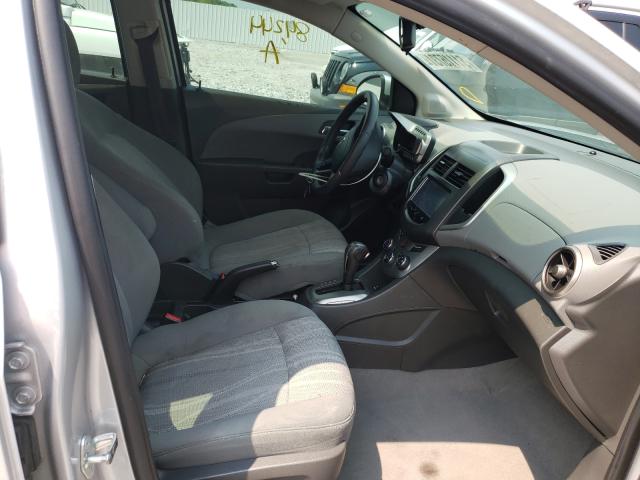 Photo 4 VIN: 1G1JC5SHXG4137342 - CHEVROLET SONIC LT 