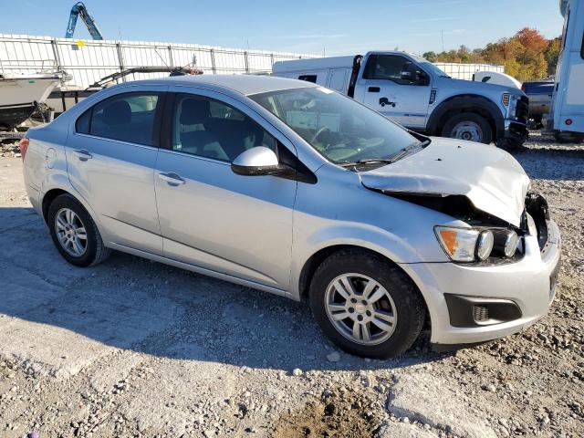 Photo 3 VIN: 1G1JC5SHXG4158384 - CHEVROLET SONIC LT 