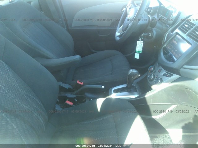 Photo 4 VIN: 1G1JC5SHXG4161723 - CHEVROLET SONIC 