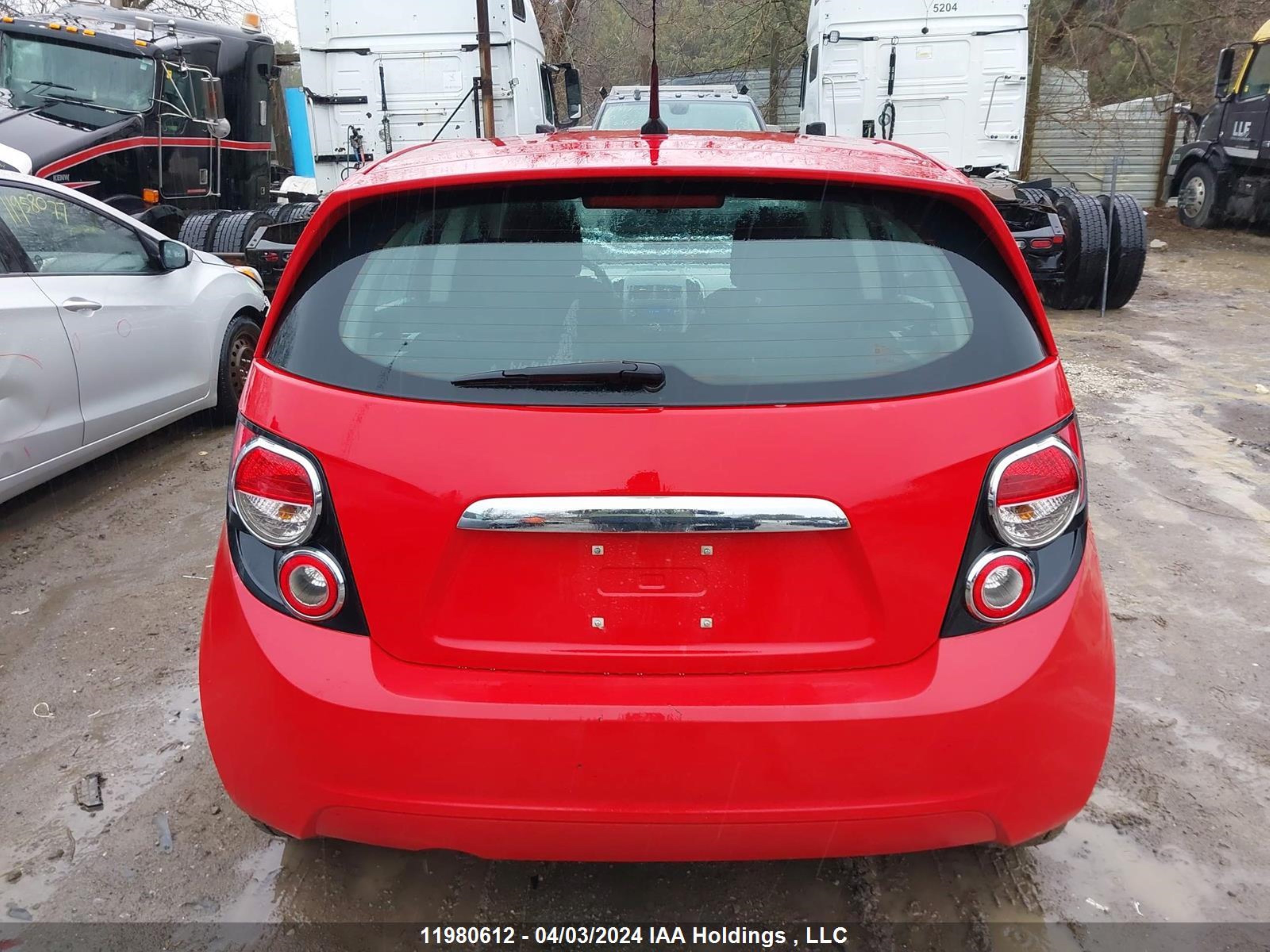 Photo 15 VIN: 1G1JC6EH2C4126444 - CHEVROLET SONIC 