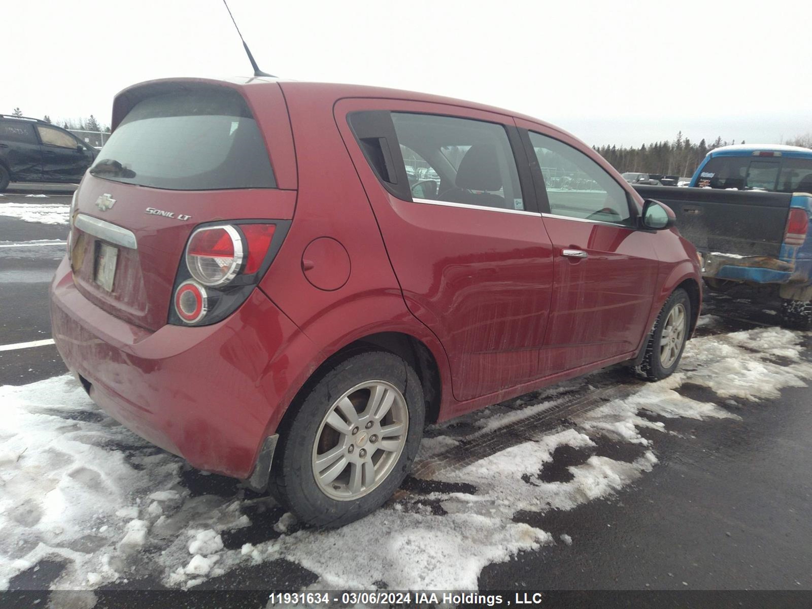 Photo 3 VIN: 1G1JC6EH4C4113002 - CHEVROLET SONIC 