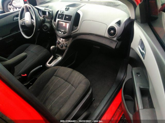 Photo 4 VIN: 1G1JC6SB3D4109184 - CHEVROLET SONIC 