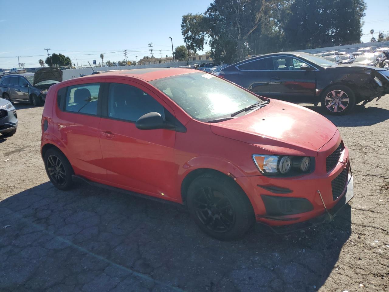 Photo 3 VIN: 1G1JC6SB3F4170702 - CHEVROLET SONIC 