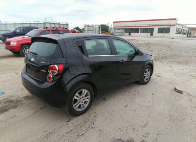 Photo 3 VIN: 1G1JC6SB4D4157311 - CHEVROLET SONIC 