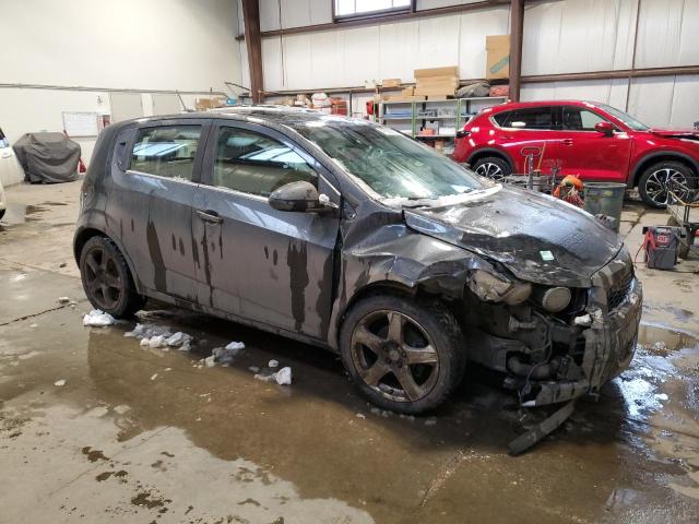 Photo 3 VIN: 1G1JC6SB4G4142943 - CHEVROLET SONIC 