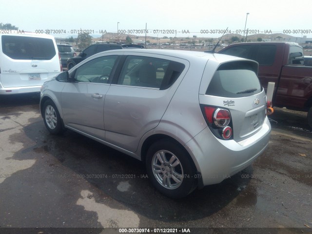 Photo 2 VIN: 1G1JC6SB5D4137908 - CHEVROLET SONIC 