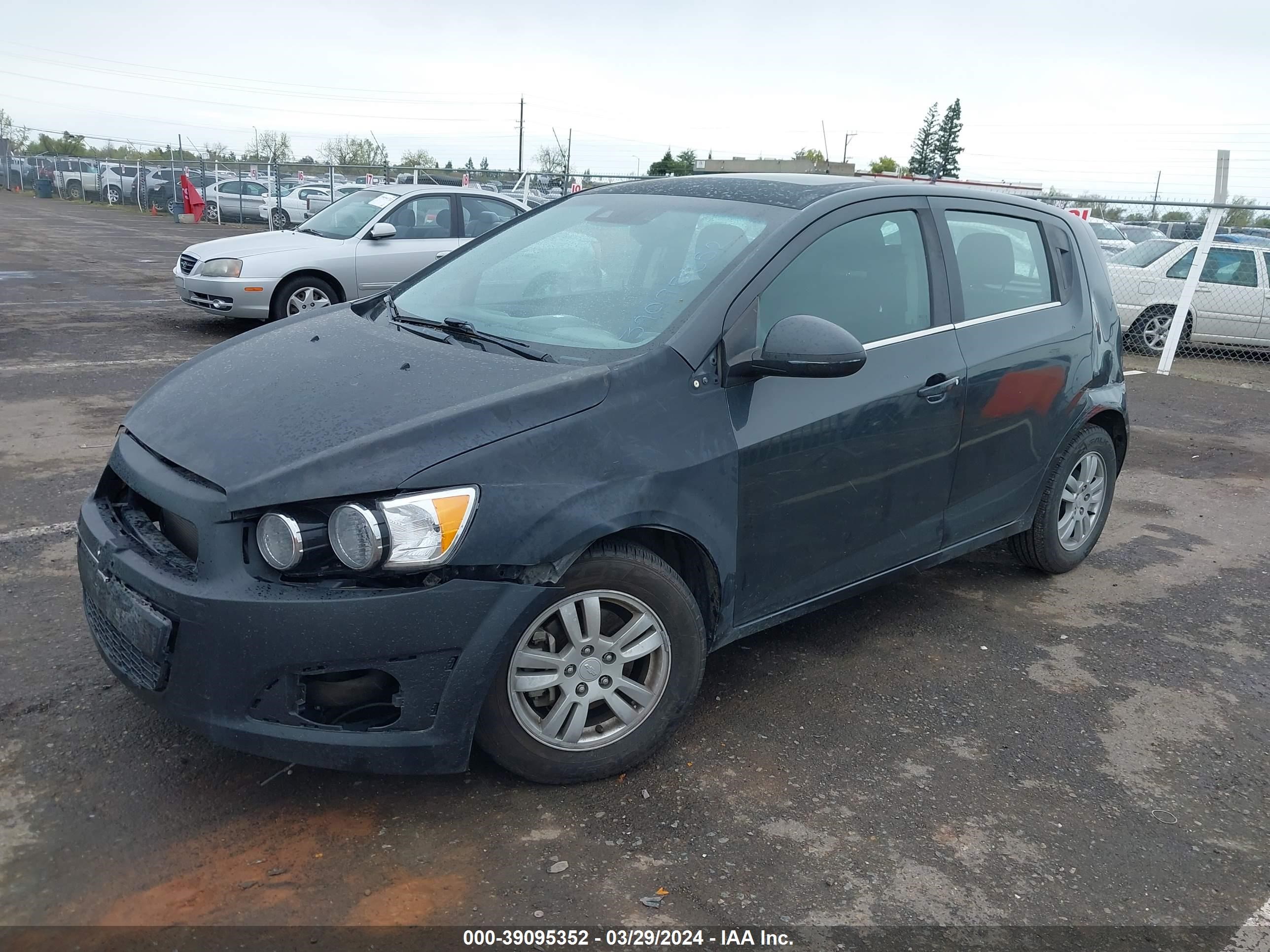 Photo 1 VIN: 1G1JC6SB5E4134069 - CHEVROLET SONIC 