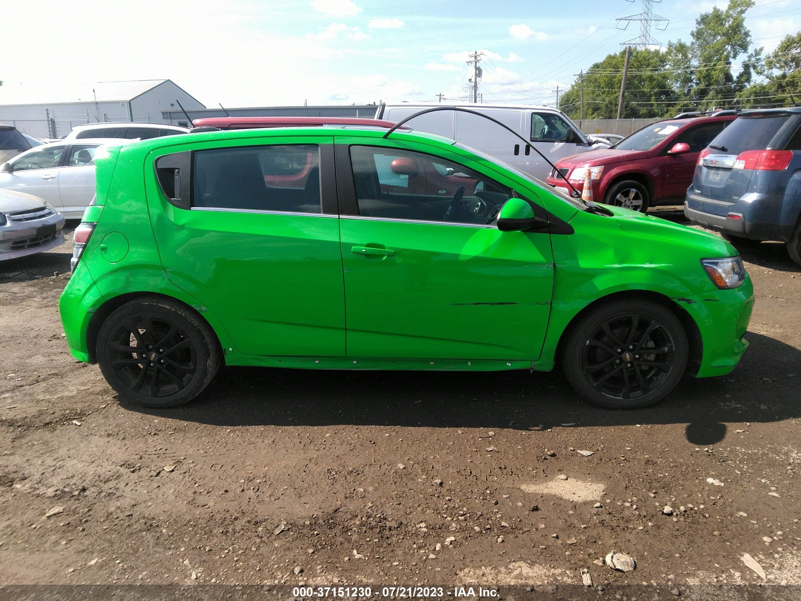 Photo 12 VIN: 1G1JC6SB5H4171918 - CHEVROLET SONIC 