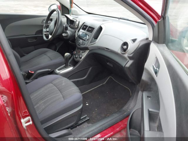 Photo 4 VIN: 1G1JC6SB6C4182774 - CHEVROLET SONIC 