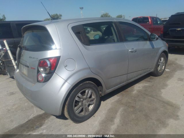 Photo 3 VIN: 1G1JC6SB6E4144772 - CHEVROLET SONIC 