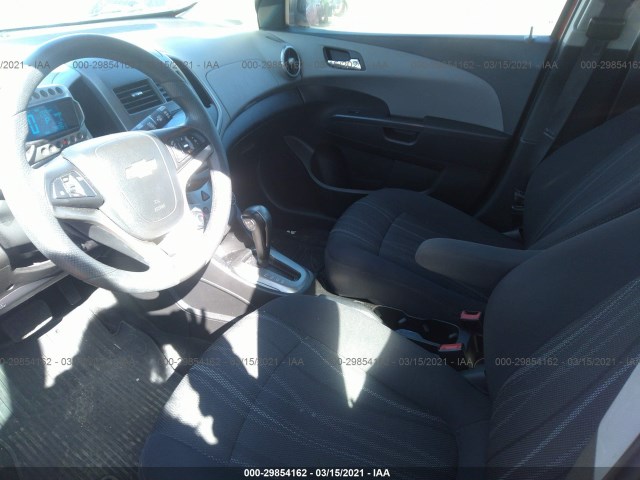 Photo 4 VIN: 1G1JC6SB7D4117126 - CHEVROLET SONIC 