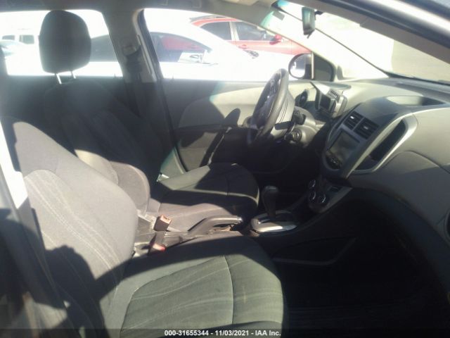 Photo 4 VIN: 1G1JC6SB8D4142083 - CHEVROLET SONIC 