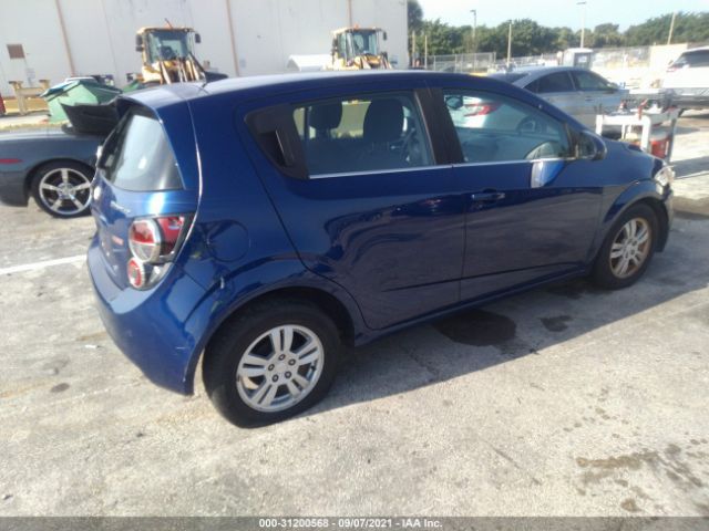 Photo 3 VIN: 1G1JC6SB9C4209532 - CHEVROLET SONIC 