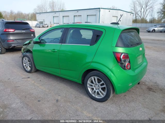 Photo 2 VIN: 1G1JC6SB9F4114246 - CHEVROLET SONIC 