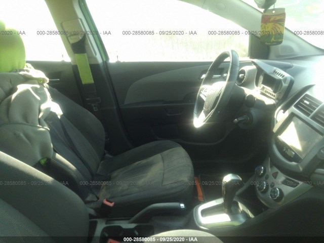 Photo 4 VIN: 1G1JC6SBXF4181521 - CHEVROLET SONIC 