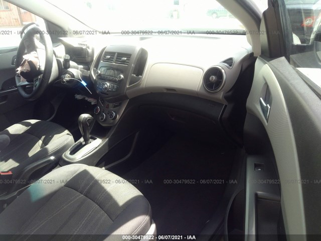 Photo 4 VIN: 1G1JC6SG1D4229562 - CHEVROLET SONIC 