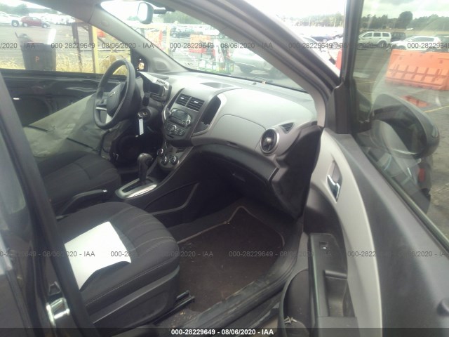 Photo 4 VIN: 1G1JC6SG1E4167193 - CHEVROLET SONIC 