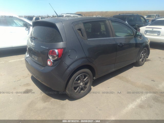 Photo 3 VIN: 1G1JC6SG2D4224676 - CHEVROLET SONIC 