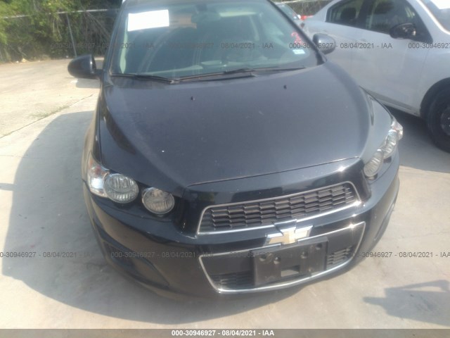 Photo 5 VIN: 1G1JC6SG2F4202924 - CHEVROLET SONIC 