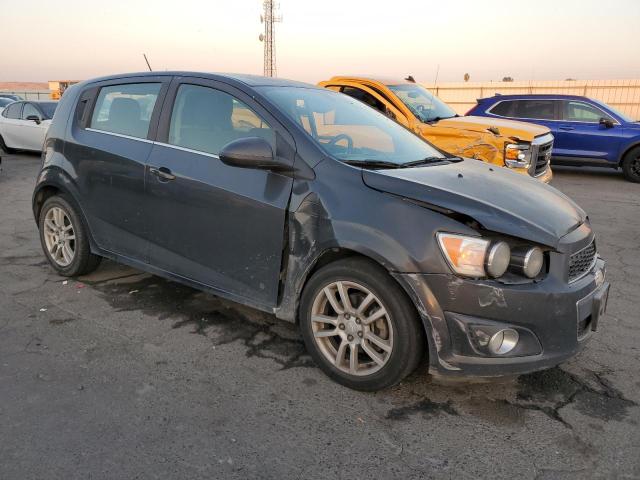 Photo 3 VIN: 1G1JC6SG4F4184023 - CHEVROLET SONIC 