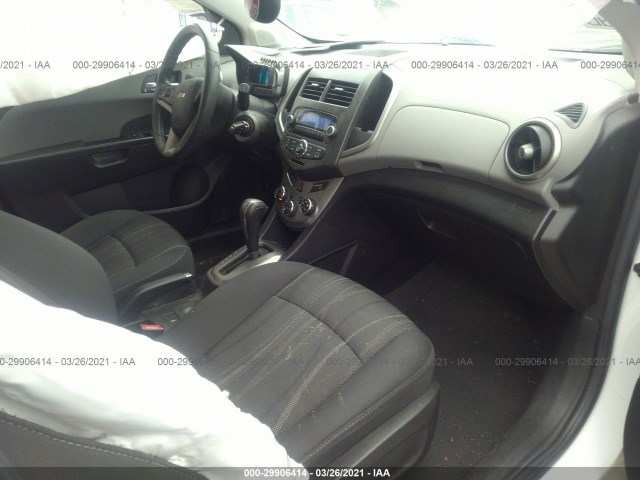 Photo 4 VIN: 1G1JC6SG4F4193269 - CHEVROLET SONIC 