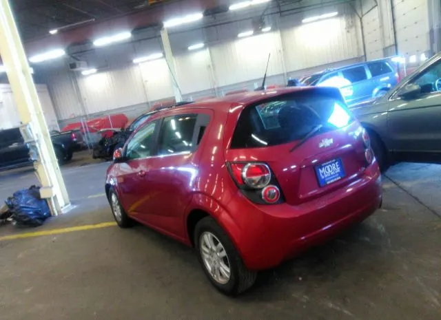 Photo 2 VIN: 1G1JC6SG6D4142384 - CHEVROLET SONIC 