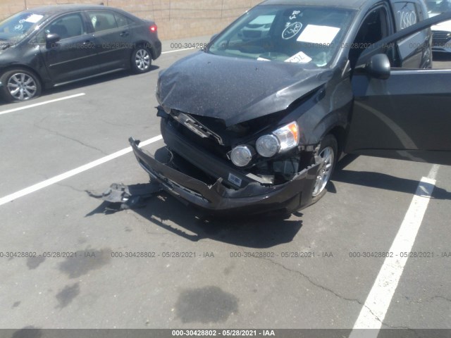 Photo 5 VIN: 1G1JC6SG6D4175627 - CHEVROLET SONIC 