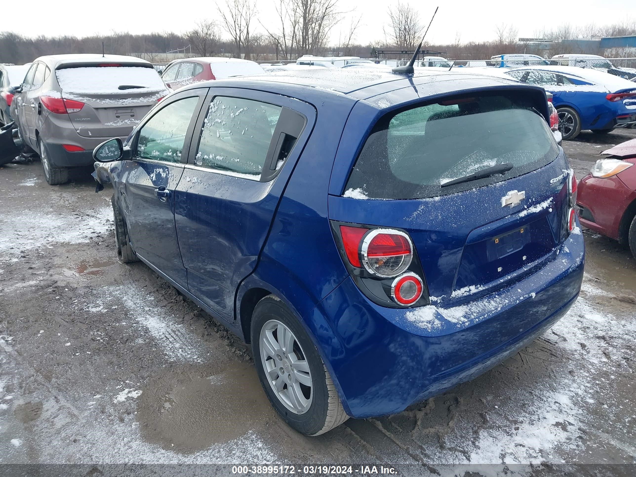 Photo 2 VIN: 1G1JC6SG6E4215013 - CHEVROLET SONIC 