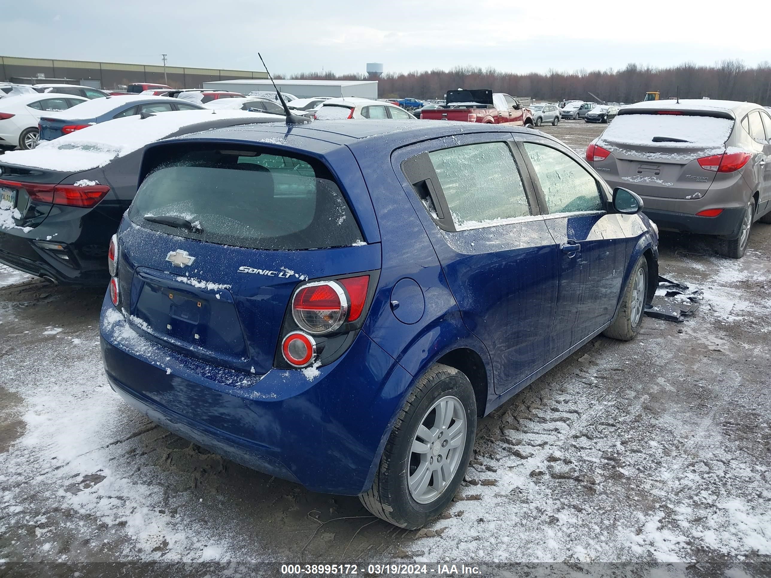 Photo 3 VIN: 1G1JC6SG6E4215013 - CHEVROLET SONIC 