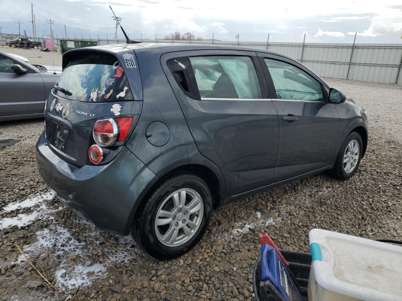 Photo 2 VIN: 1G1JC6SG8D4187469 - CHEVROLET SONIC 